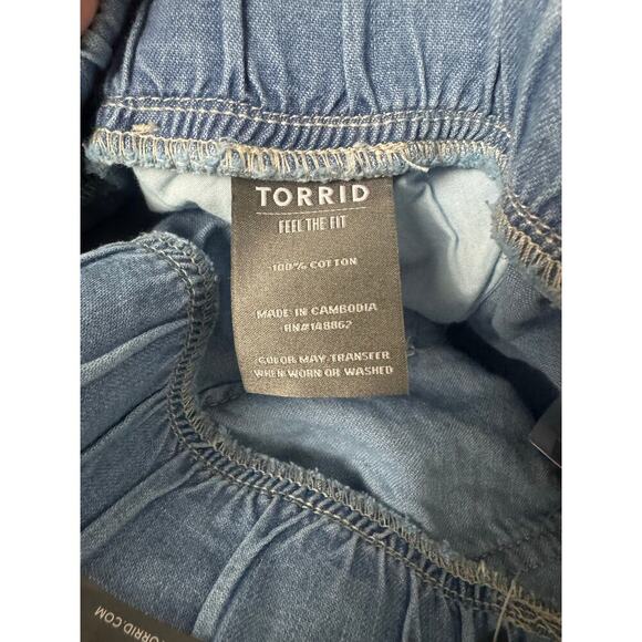 Torrid Pull On Light Weight Denim, High-Rise Short, Light Wash, 1X (14/16) NWT - Picture 8 of 13